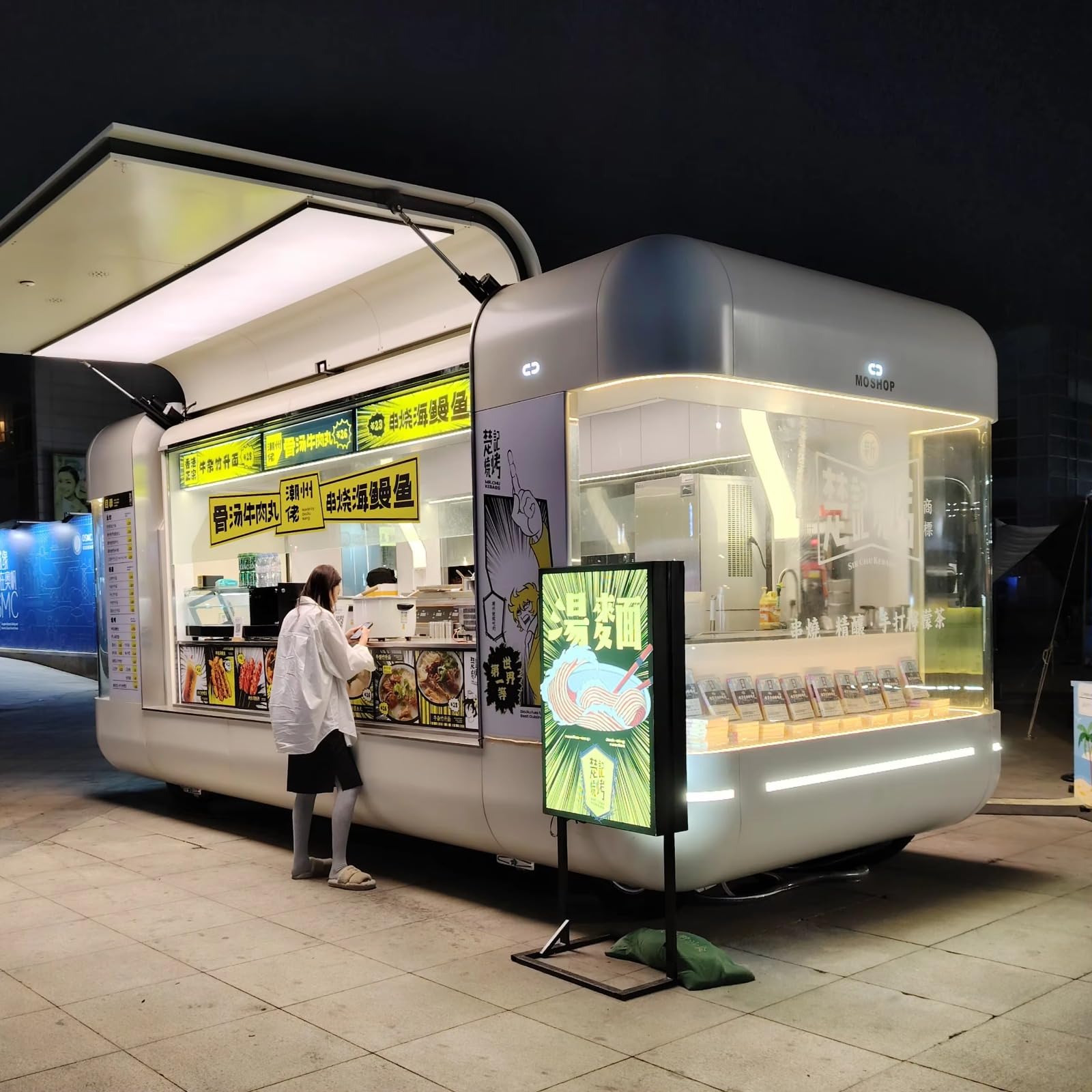New Type Street Selling Coffee Van Catering Cart Burgers Fries Ice Cream Bus Truck Mobile Food Trailer with Full Kitchen
